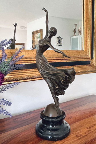Bronzefigur tänzerin jungfrau - bronzefigur,
