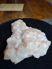 Weiße Calcitstufe 10x10x4cm Fluoresziert Rot Unter UV-Licht Mineralien Kristall