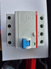 ABB F204 A-40/0.03-L FI-Schutzschalter - Weiß, 40A, 4-polig