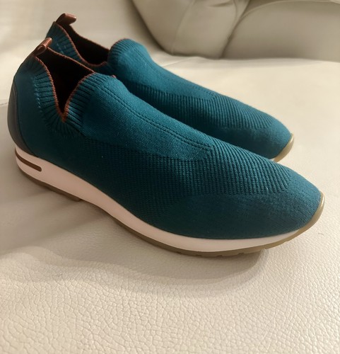 New old stock loro - stock, piana