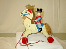 Schönes altes Holz Nachziehtier Nachziehpferd Pferd mit Soldat Reiter RAR