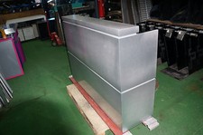 Designer Infotheke in Sterlingsilber Autolack