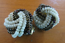 Vintage Ohrclips weiß/ braun Halbkugel   kein Ohrloch nötig kleine Perlchen