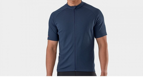 Neu mit etikett trek - neu,