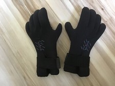 Neopren-Handschuhe, Tauchhandschuhe, Fa.Suunto  7mm, Gr. S, sehr gute Erhaltung.