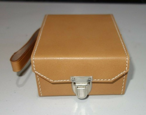 Ledertasche mit trageriemen - ,
