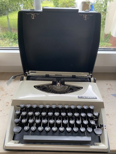 Alte triumph schreibmaschine - alte,