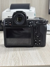Nikon Z8 Vitrinengehäuse
