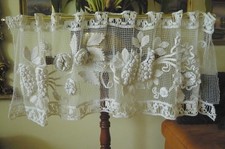 Alte Gardine gehäkelt Scheibengardine? Handarbeit basteln? 150 cm x 40 cm