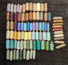 Konvolut Nähgarn 82 Rollen