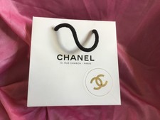 Seltene 14x14cm Chanel Rue Cambon Paris Tüte/ Papiertüte, mit Sticker verziert