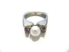 Schöner Silberring mit Perle