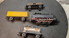 Märklin H0  Lokomotive TM 800  Wechselstrom/analog und 3 alte Güterwagen 