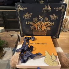 Louis Vuitton Box mit Schleife