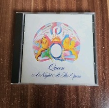 Queen - A Night at The Opera
