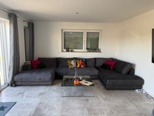 Sofa / Große Wohnlandschaft in Dunkelgrau – 3-teilig, mit viel Platz