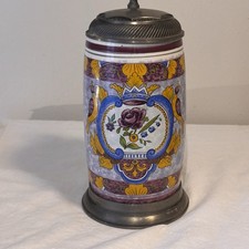 Bierkrug mit Zinndeckel -