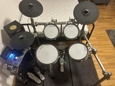 Simmons SD 1200 Electronic Drum Set with Stool Drum Sticks