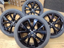 4 Original VW T-Cross Taigo