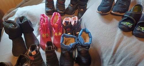 Kinder schuhe - 10,