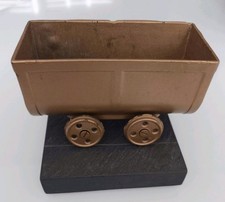 Vintage Lore Grubenwagen Bergbau Deko auf Steinplatte Bergbauerinnerungsstück
