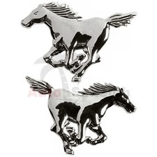 Mustang Emblem Zeichen Chrom