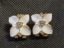 Kamelie Blume Ohrringe Strass 3D Farbe Gold / Weiß.