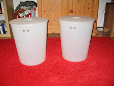 2 weiße Wäschekörbe mit Deckel von IKEA, Wäschetonne