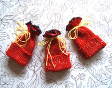 3 Eierwärmer Mützen mit Glitzerwolle gestrickte Rot für Weihnachten