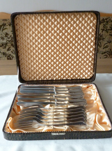 Ddr besteckkasten personen - ddr,