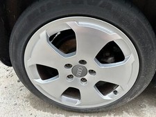 4X A4 8E A3 8P Alufelgen 225/45 ZR17 94Y Sommerreifen Reifen 4-6mm 8P0601025C