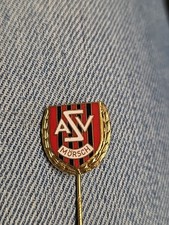 Alte Anstecknadel Fußball