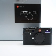 Leica M240 schwarz mit Daumenstütze - Leica Store Heidelberg