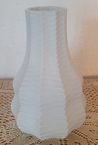 Hutschenreuther vase art - vase, op