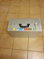 Notfallkoffer Arztpraxis leer Erste Hilfe Koffer  GEPFLEGT