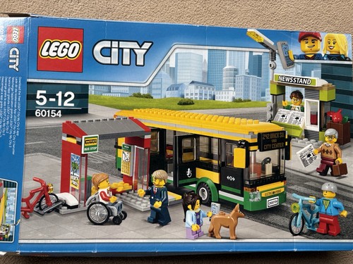 Lego city 60154 - city, busbahnhof