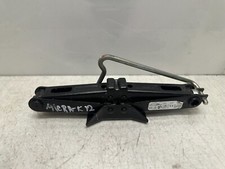 Nissan Micra K12 Wagenheber