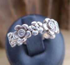 Original Pandora Ring mit weißen Steinen in 925 Silber