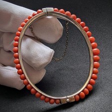 Antiker Armreif Lachs Koralle