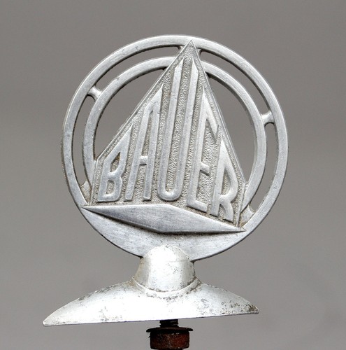 Alte schutzblechfigur emblem - alte,