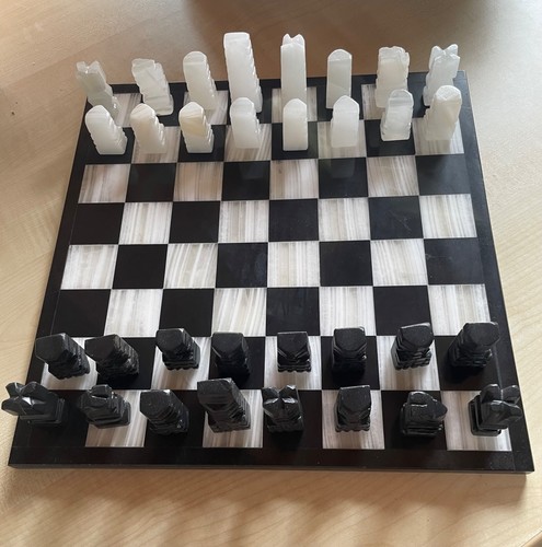 Vintage schachspiel aus - vintage,