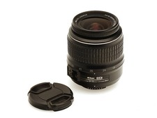 Nikon Zoom Objektiv AF-S DX