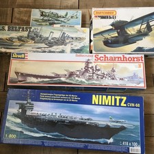 Paget 1:800 - Bausatz "U.S.S. Nimitz / CVN-68"  Paket 5x Modellbausätze Geöffnet