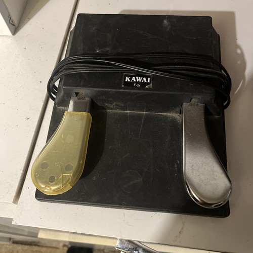 Kawai pedale - f-2r,