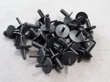 15 Spreizniete Clips