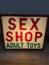 VINTAGE "SEX SHOP" LEUCHTKASTEN BELEUCHTET 3D PLEXIGLAS WANDSCHILD 16"L MANNSHÖHLE