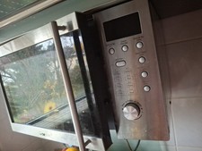 Mikrowelle Wandhalterung ( es ist rostig an Sonsten Funktioniert gut )