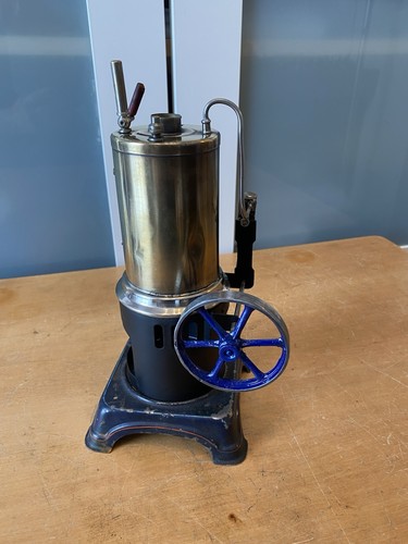 Dampfmaschine stehend von - dampfmaschine,