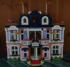 LEGO FRIENDS: Heartlake City Hotel (41684) Gebraucht Mit Anleitungen