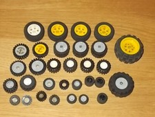 LEGO 31 Räder - Reifen mit Felgen für Auto Radlader Motorrad Fahrrad etc. - TOP